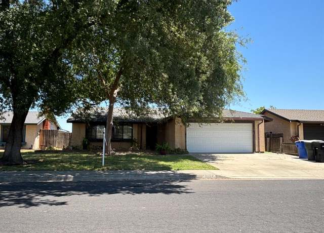 Property at 2039 Harrison Ave Ave, Hanford, CA 93230, 3 beds, 2 baths