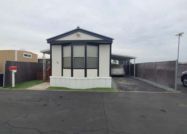 Property at 324 Magnolia Ave sp 12 Ave, Lemoore, CA 93245, 2 beds, 2 baths