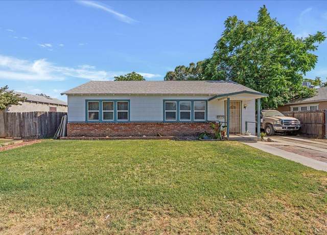 Property at 721 E Ivy St, Hanford, CA 93230, 2 beds, 1 bath