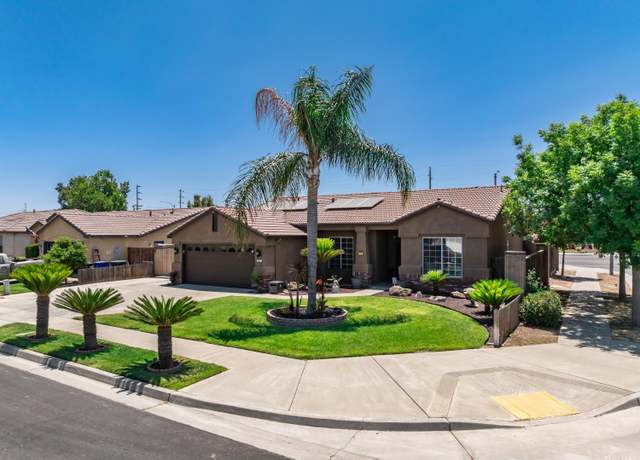 Property at 747 Wentworth Ct, Lemoore, CA 93245, 3 beds, 2 baths