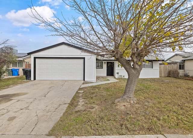 Property at 12807 Belle Haven Dr, Lemoore, CA 93245, 3 beds, 2 baths