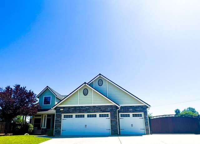 Property at 1728 Bryman St, Hanford, CA 93230, 3 beds, 2 baths