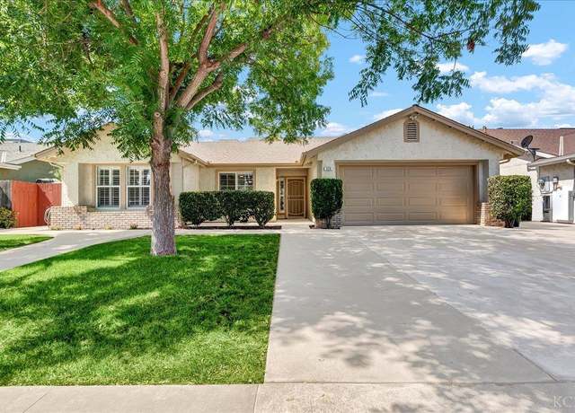Property at 429 W Windsor Dr, Hanford, CA 93230, 5 beds, 3 baths
