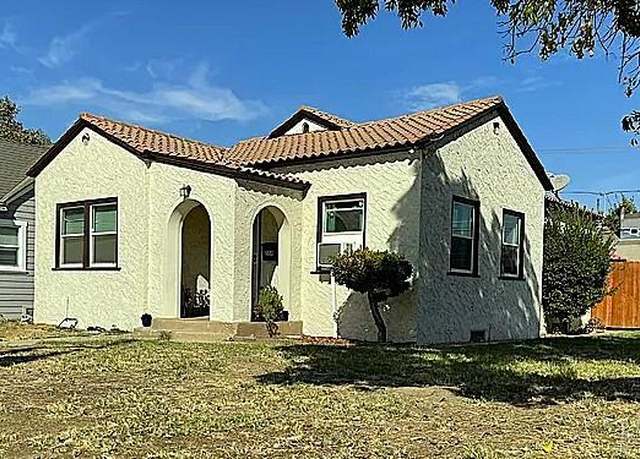 Property at 504 W D St, Lemoore, CA 93245, 2 beds, 1 bath