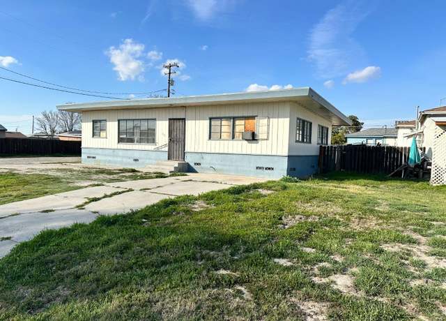 Property at 1728 Estes Ave, Corcoran, CA 93212, 3 beds, 1 bath