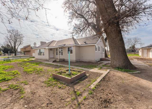 Property at 245 S Linwood St, Visalia, CA 93291, 4 beds, 2 baths