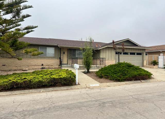 Property at 215 Easter St St, Morro Bay, CA 93442, 3 beds, 3 baths