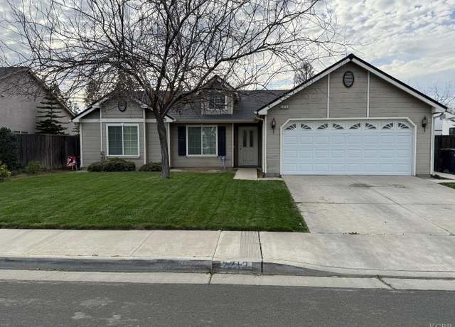 Property at 2218 N Arbor Ave, Hanford, CA 93230, 3 beds, 2 baths