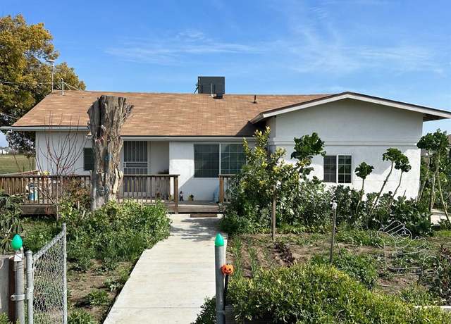 Property at 12445 17th Ave, Lemoore, CA 93245, 3 beds, 2 baths