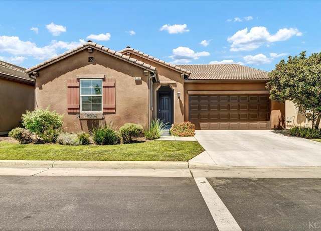 Property at 2390 Chardonnay Pl, Hanford, CA 93230, 3 beds, 2 baths