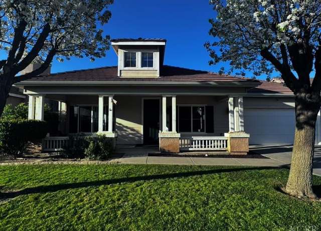 Property at 1756 W Rio Hondo Ct, Hanford, CA 93230, 3 beds, 2 baths