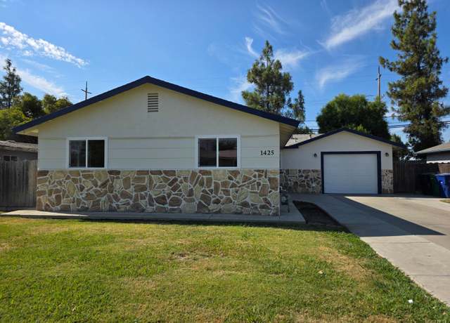 Property at 1425 Arthur St, Hanford, CA 93230, 3 beds, 2 baths