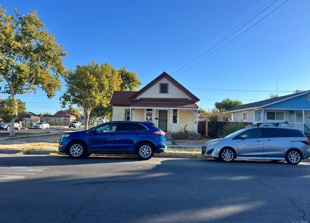 Property at 1022 4th, Los Banos, CA 93635, 4 beds, 2 baths