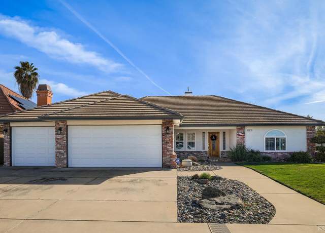 Property at 507 Diana Ct, Hanford, CA 93230, 4 beds, 2 baths