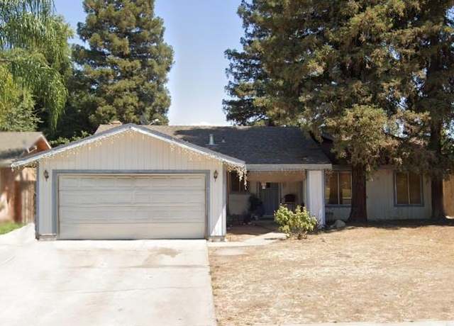 Property at 2634 N Elm St, Visalia, CA 93291, 5 beds, 4 baths