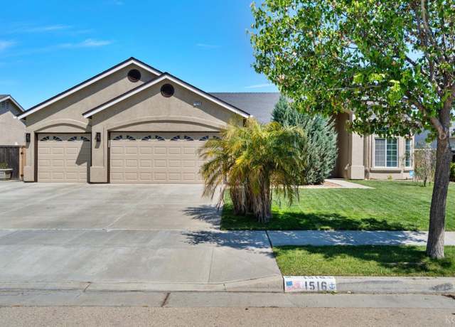 Property at 1516 Lime Ct, Lemoore, CA 93245, 4 beds, 2 baths