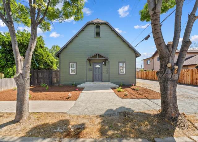 Property at 1233 Chase Ave, Corcoran, CA 93212, 4 beds, 2 baths