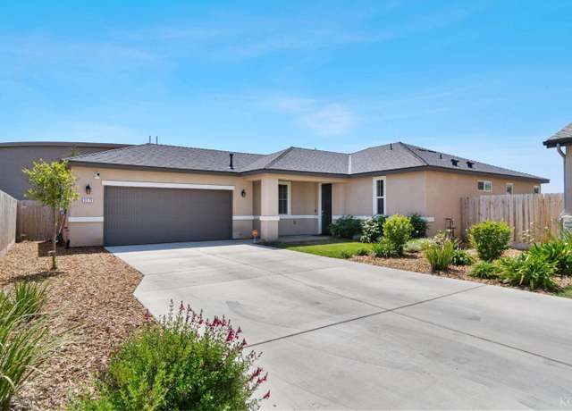 Property at 3373 Dorset St, Tulare, CA 93274, 3 beds, 2 baths