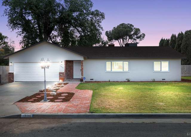 Property at 1990 Mulberry Dr, Hanford, CA 93230, 3 beds, 1 bath
