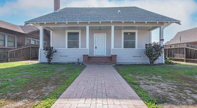 Photo of 119 E 11th St, Hanford, CA 93230