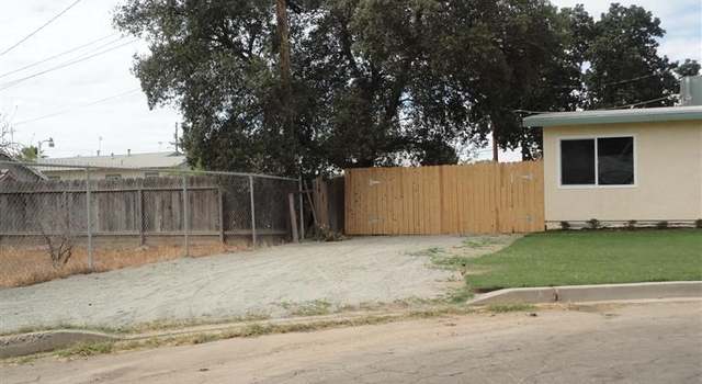 Photo of 502 Water St E, Hanford, CA 93230