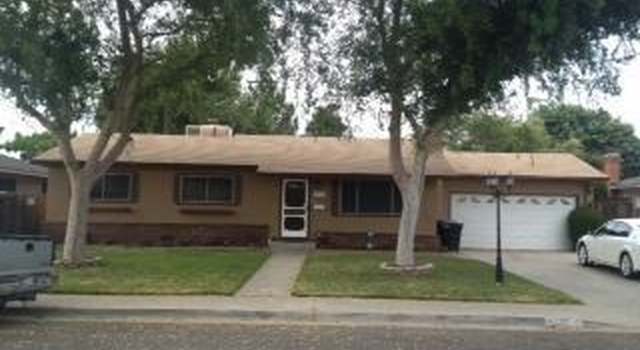 Photo of 218 Spring Ln, Lemoore, CA 93245