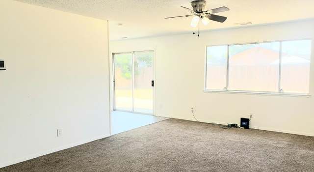 Photo of 1008 E Elm St, Hanford, CA 93230