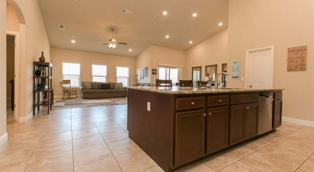 Photo of 2122 W Bryman St, Hanford, CA 93230