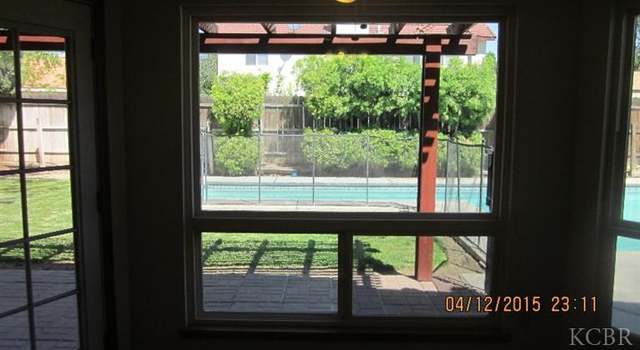 Photo of 926 Willowood Ct, Hanford, CA 93230