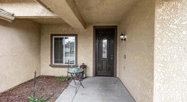Photo of 1740 W Merritt St, Hanford, CA 93230