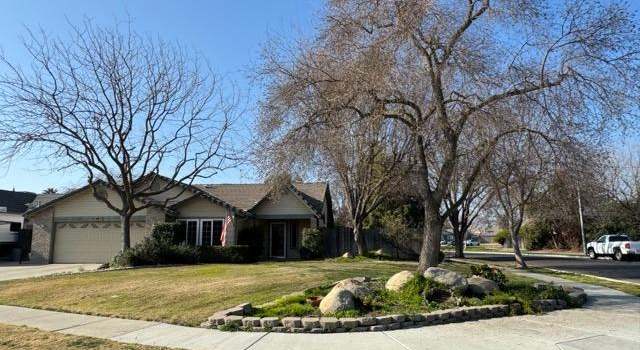 Photo of 805 Eton Ave, Lemoore, CA 93245
