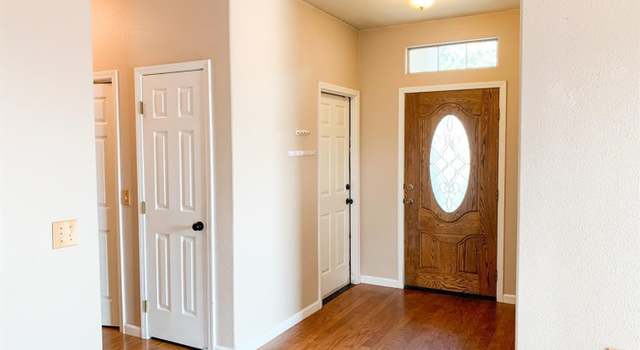 Photo of 837 Wexford Dr, Lemoore, CA 93245