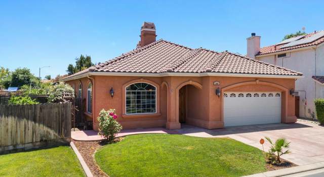 Photo of 249 Lake Dr, Lemoore, CA 93245