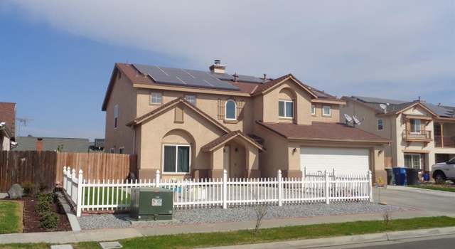 Photo of 1340 Cherry Ln, Lemoore, CA 93245