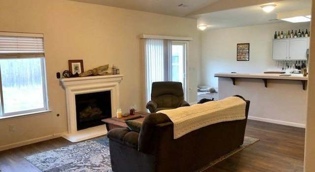 Photo of 854 Driftwood Ave, Lemoore, CA 93245