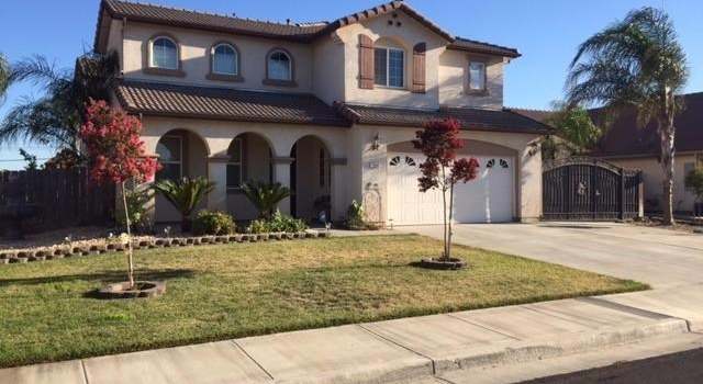 Photo of 1899 W Claridge Way, Hanford, CA 93230