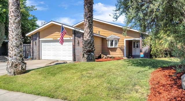 Photo of 1936 N Woodridge Way N, Hanford, CA 93230