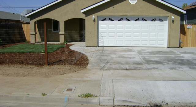 Photo of 404 E 9th St, Hanford, CA 93230