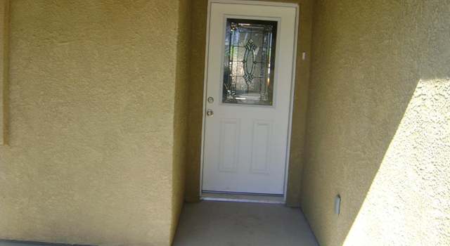 Photo of 404 E 9th St, Hanford, CA 93230