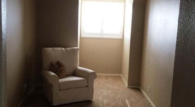 Photo of 212 W Redwood St, Hanford, CA 93230