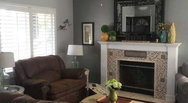 Photo of 888 E Palm Dr, Hanford, CA 93230