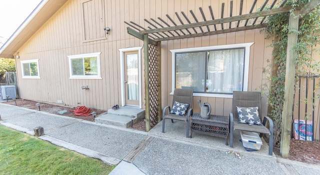 Photo of 1936 N Woodridge Way, Hanford, CA 93230