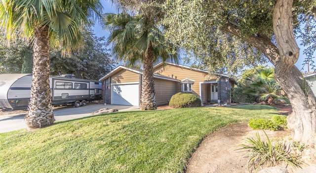 Photo of 1936 N Woodridge Way, Hanford, CA 93230