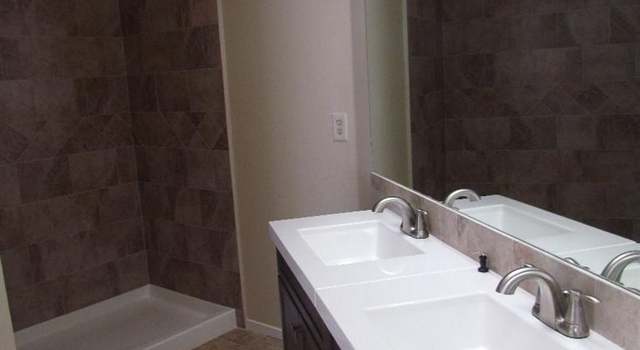 Photo of 954 Elderwood Ln, Lemoore, CA 93245