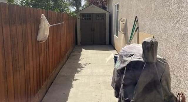 Photo of 1907 N Estate Ct, Hanford, CA 93230