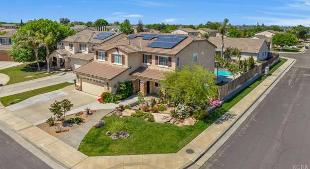 Photo of 2032 N Vine Cir, Hanford, CA 93230