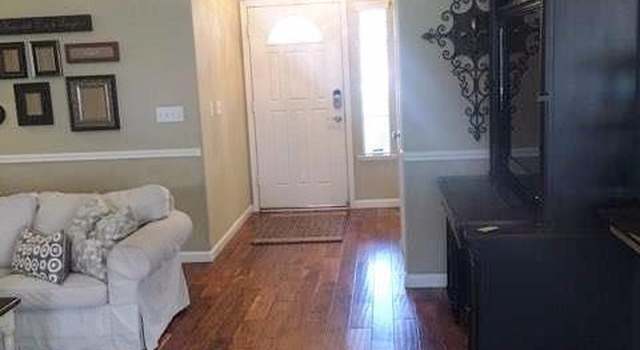 Photo of 3058 Plum Ln, Hanford, CA 93230