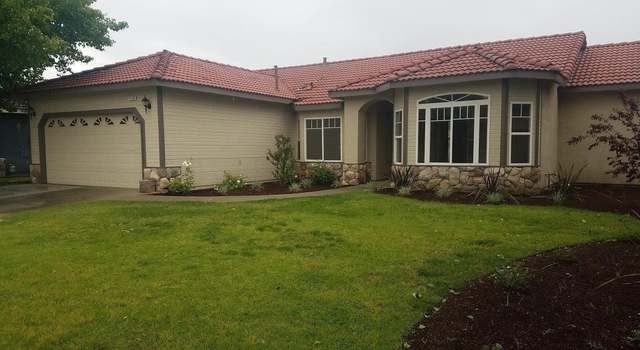 Photo of 1174 Pine Dr, Lemoore, CA 93245
