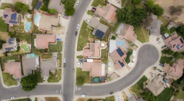 Photo of 907 Meadow View Rd, Hanford, CA 93230