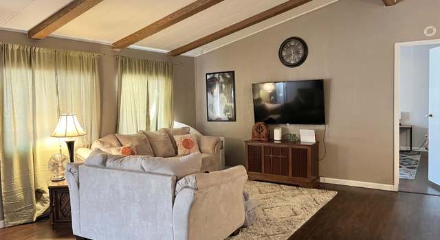 Photo of 860 E Grangeville Blvd, Hanford, CA 93230